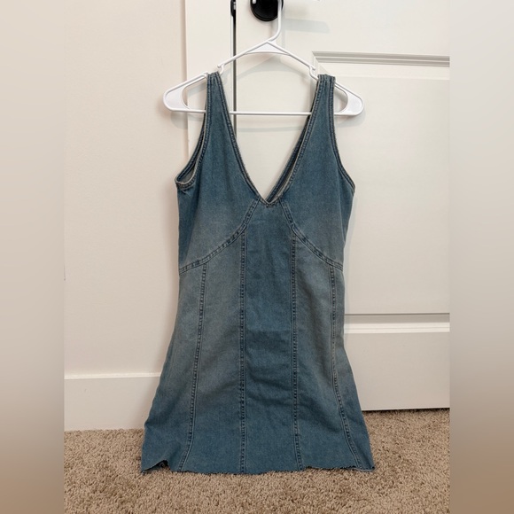 Dresses & Skirts - Denim V-Neck Sleeveless Dress